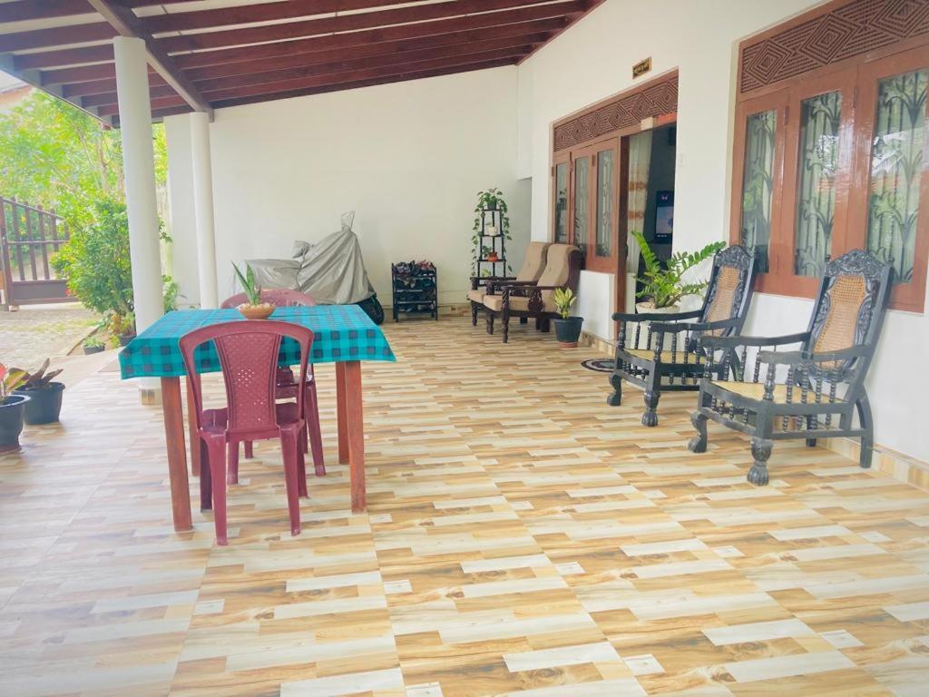Ameena Homestay Tangalle Luaran gambar