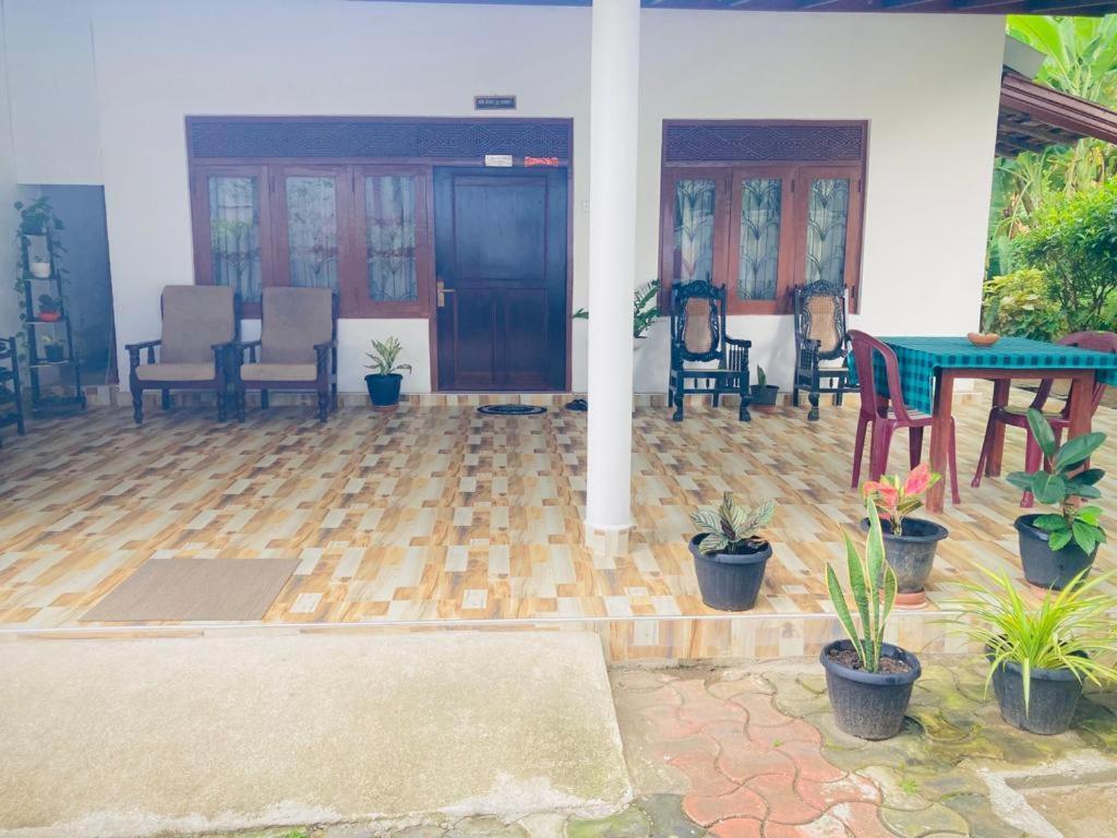 Ameena Homestay Tangalle Luaran gambar