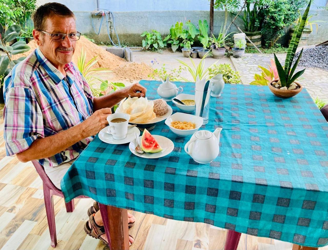 Ameena Homestay Tangalle Luaran gambar