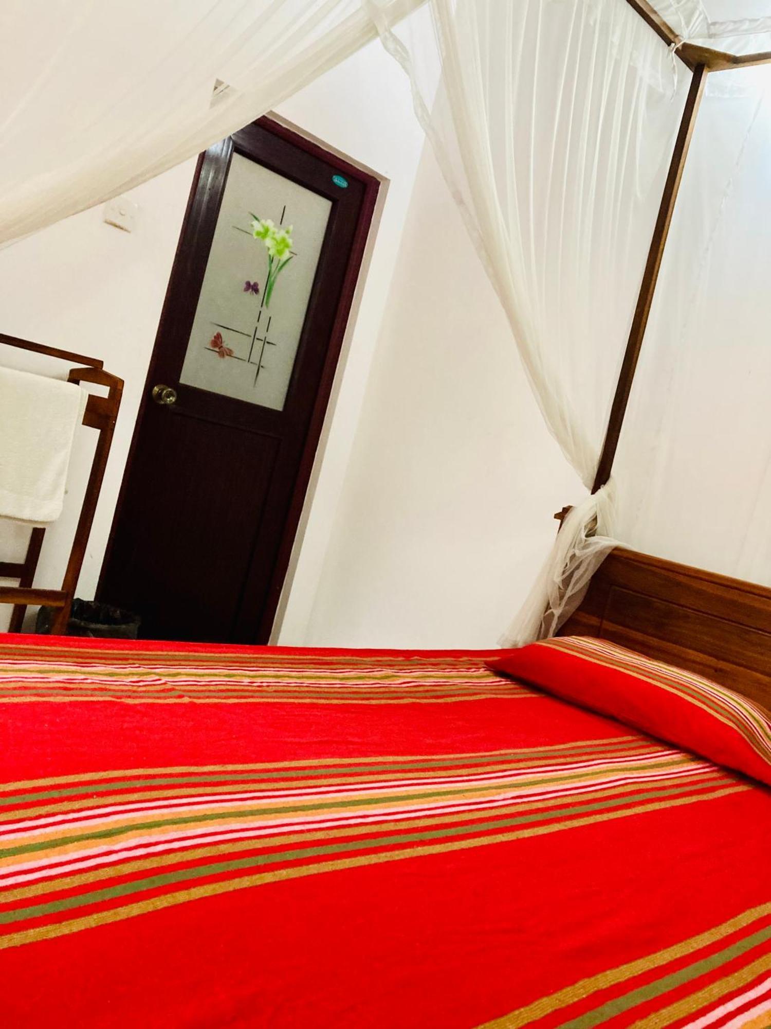 Ameena Homestay Tangalle Luaran gambar