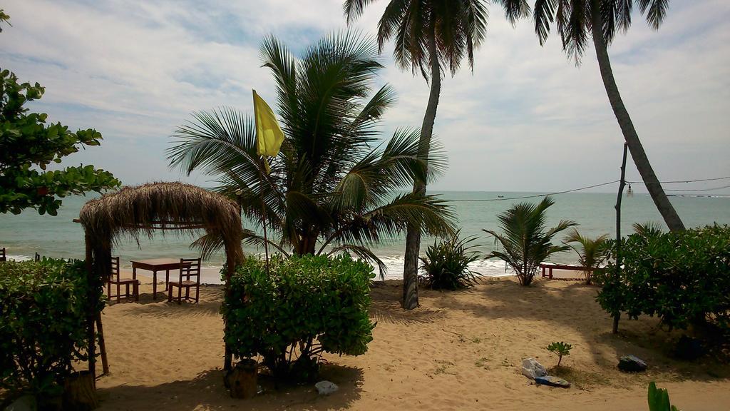 Ameena Homestay Tangalle Luaran gambar